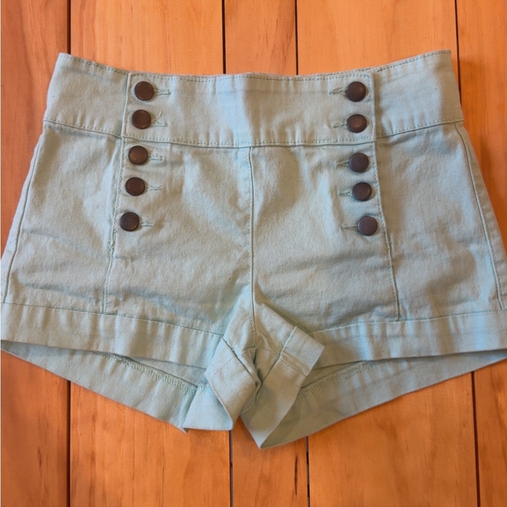 Stylish Women's Green Shorts